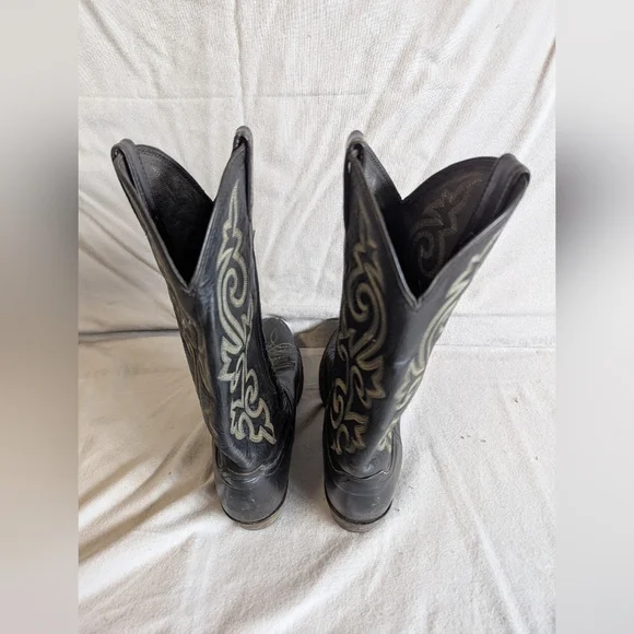 Justin Black Leather Cowboy Boots with Embroidered Design - Picture 6 of 7